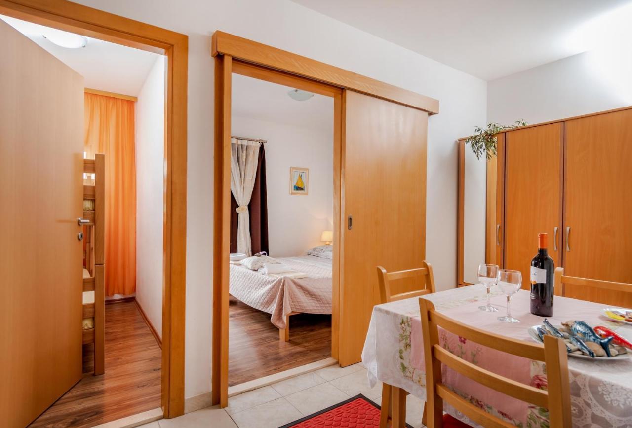 Apartments Tolic Baška Voda Eksteriør billede