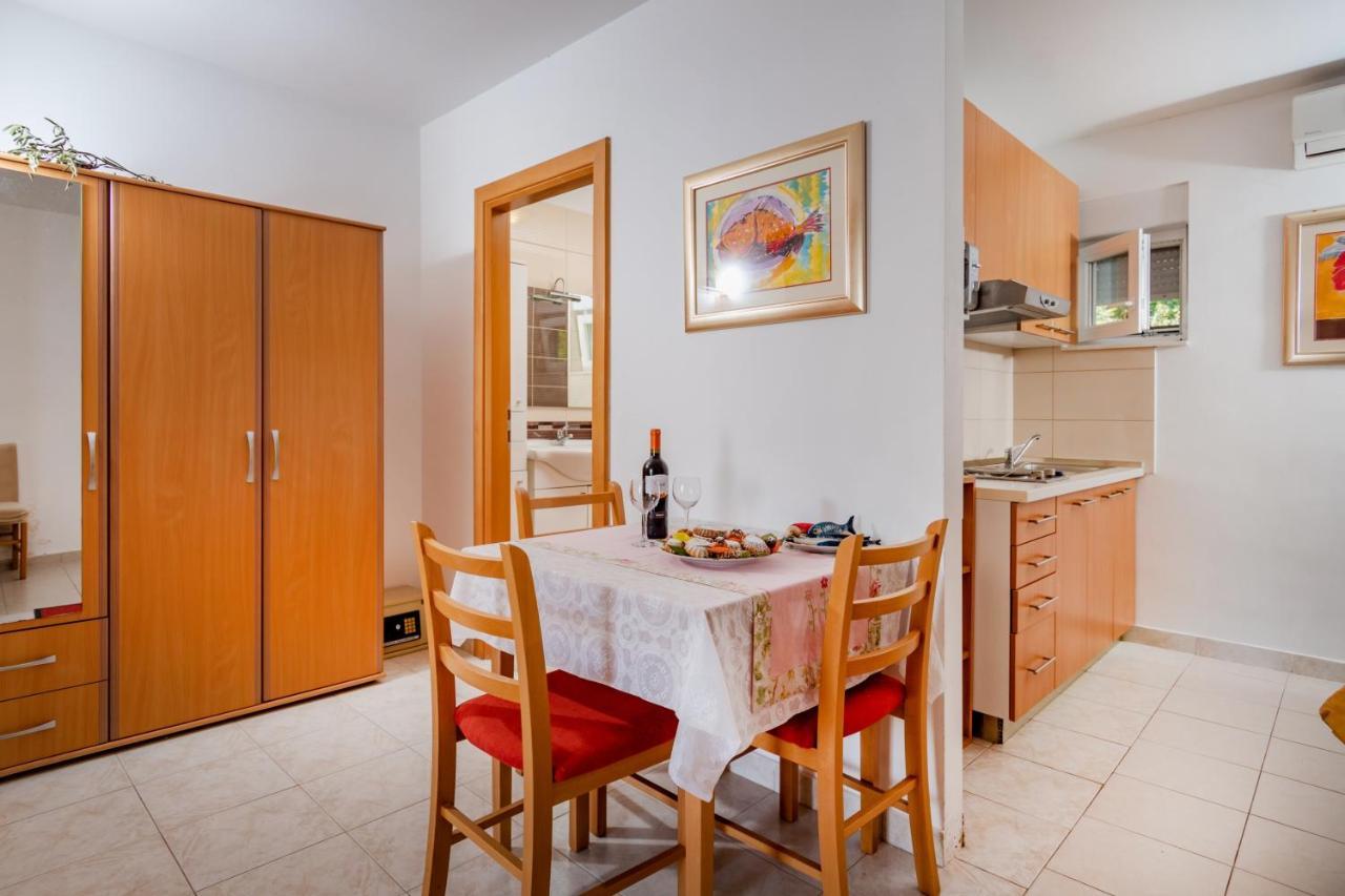 Apartments Tolic Baška Voda Eksteriør billede
